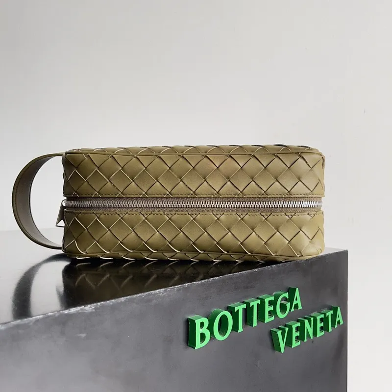 All categories 💚 Authentic bags 💚 BV 2025 new BV toiletry bag